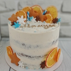 Торт с декором из сушеных апельсинов