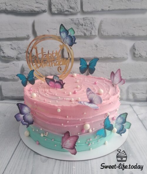 Нежный женский торт с бабочками