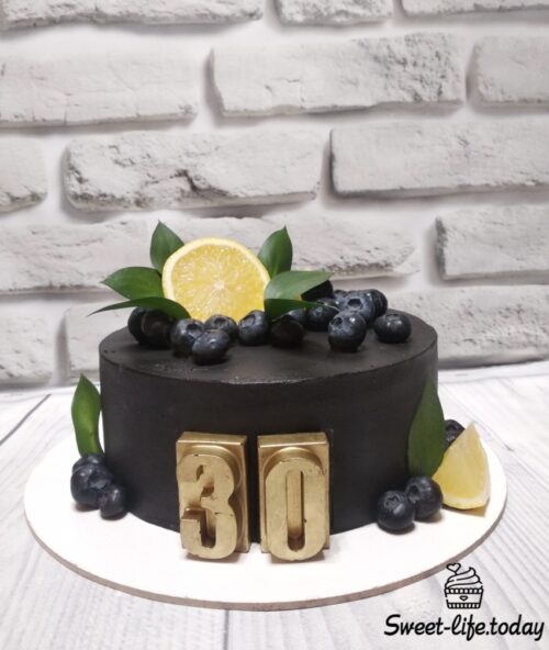 Классический мужской торт на день рождения